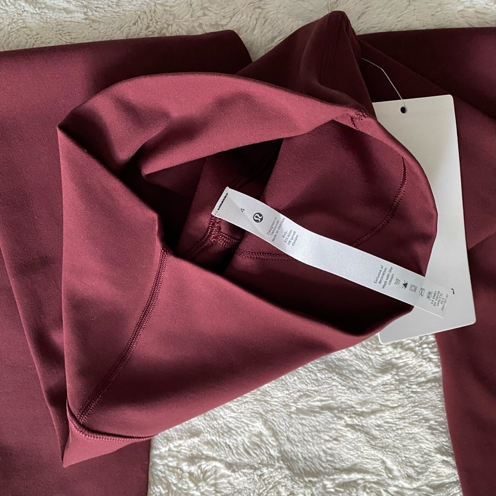 lululemon athletica • align high rise leggings | 4 - Picture 7 of 7